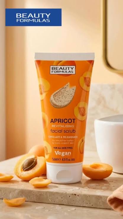 Beauty formulars Apricot revitalizing facial scrub 