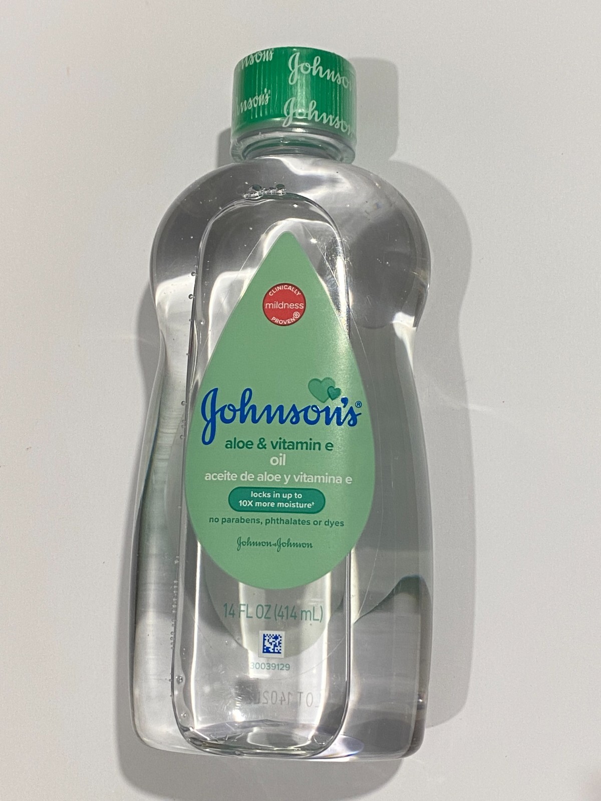 Johnson's aloe and vitamin e oil 