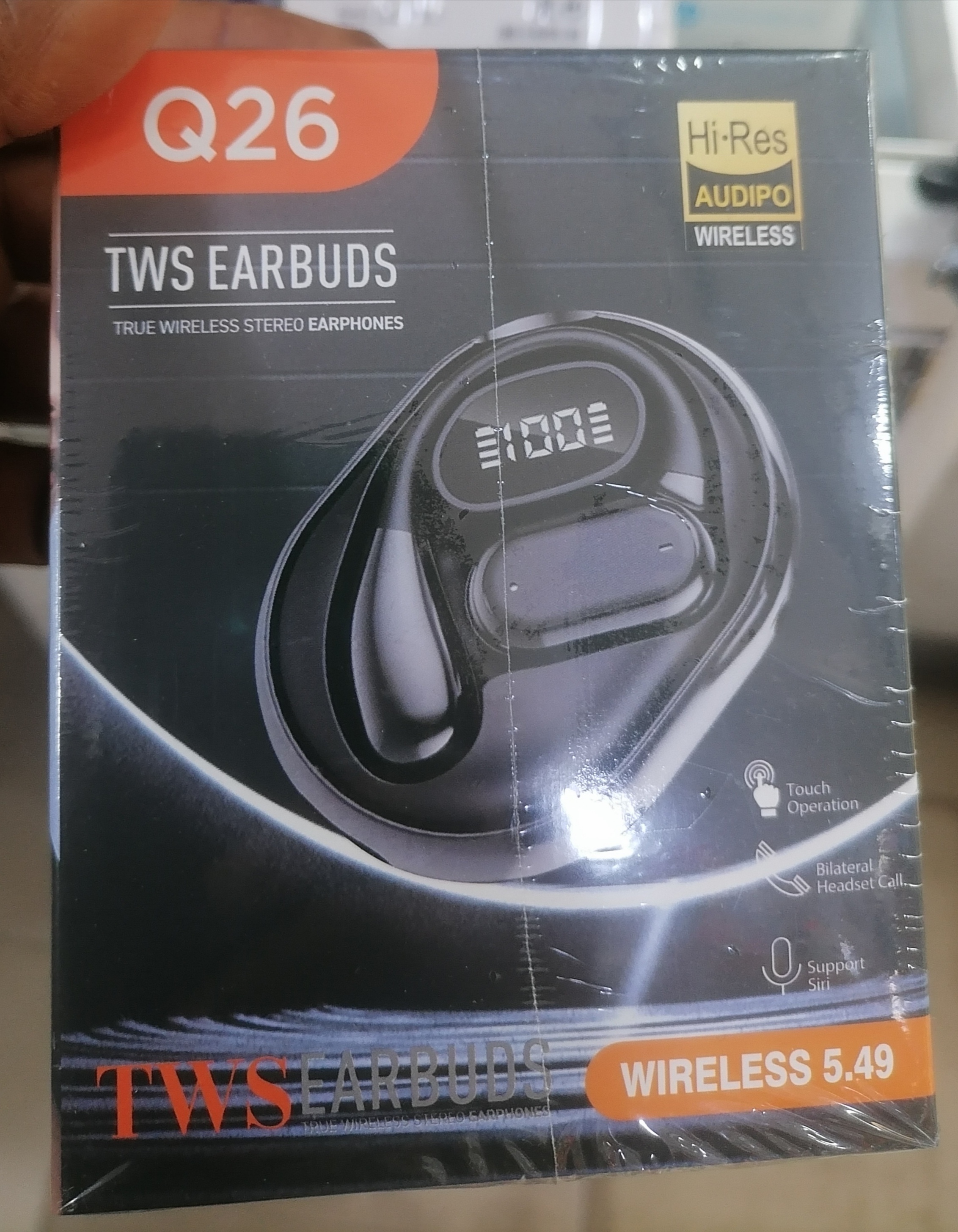 Q26 TWS Earbuds 